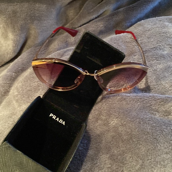 NWOT Authentic Prada sunglasses. These are rare glasses and brand new. No marks - Picture 6 of 7